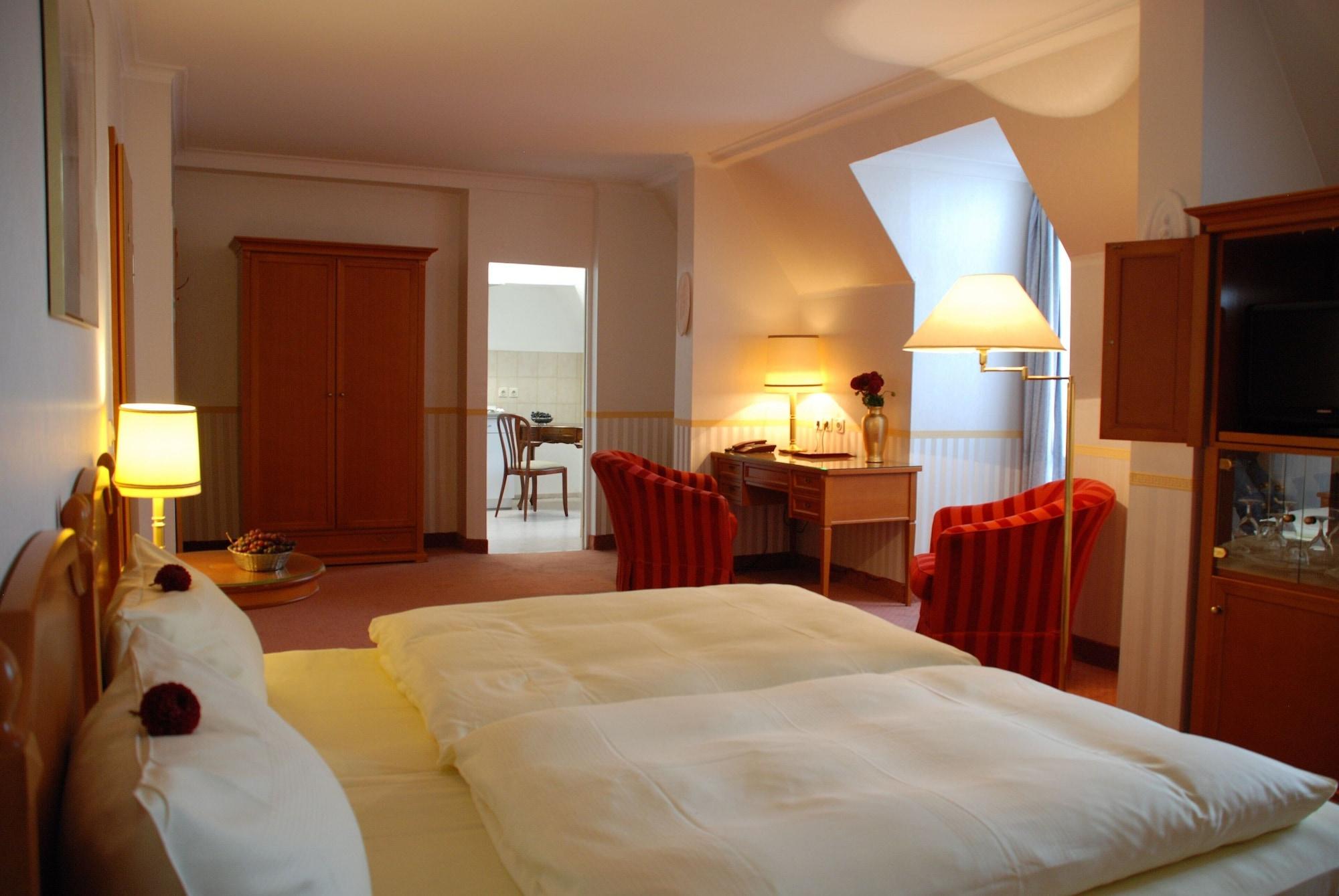 Hotel Rheinischer Hof Bad Soden Bad Soden am Taunus Habitación foto